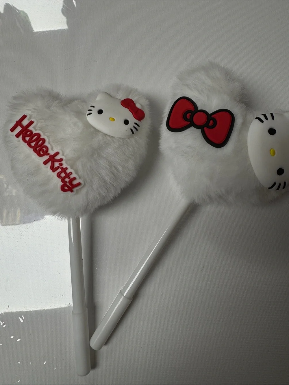Set of 2 Hello Kitty Fuzzy Cartoon Pens (White Plush) - Brand New